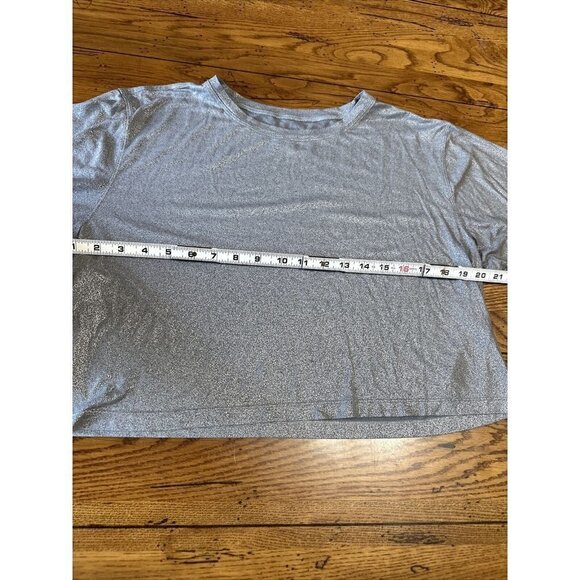 Lululemon X SoulCycle Womens 6?To The Beat Tee Luminosity Foil Print Grey Silver - Picture 2 of 7